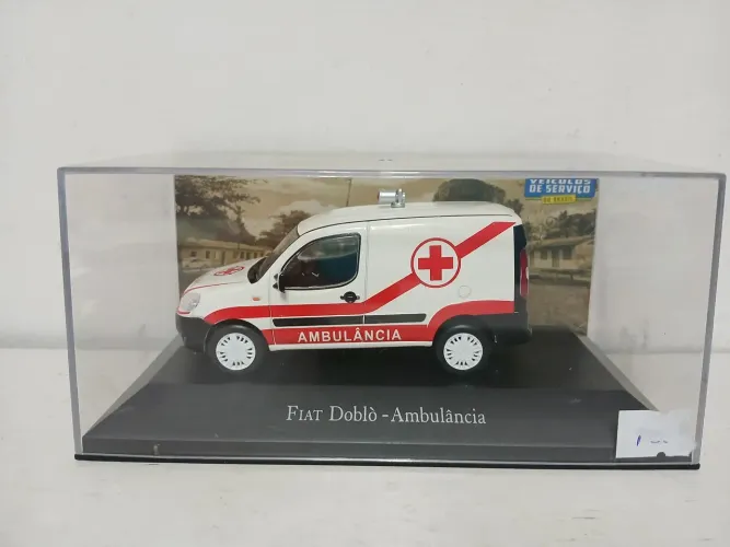 Miniatura Fiat Doblô - Ambulância - Veículos de Serviço do Brasil Escala 1 43