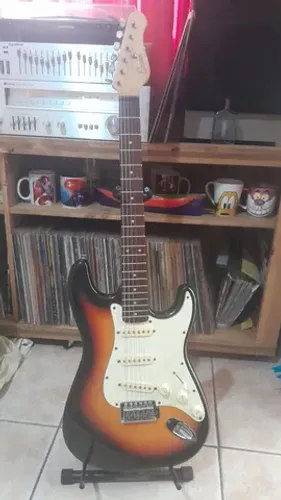Linda Guitarra Inglesa Encore "Troco ".