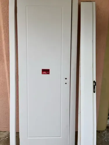 Porta laqueada em MDF