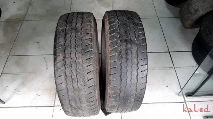 Par de pneus Goodyear carga 195/70 15 leia o anuncio