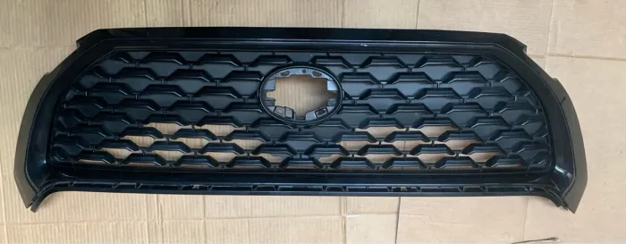 Grade dianteira para Toyota Corolla Cross