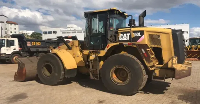 L)Pá carregadeira cat 950