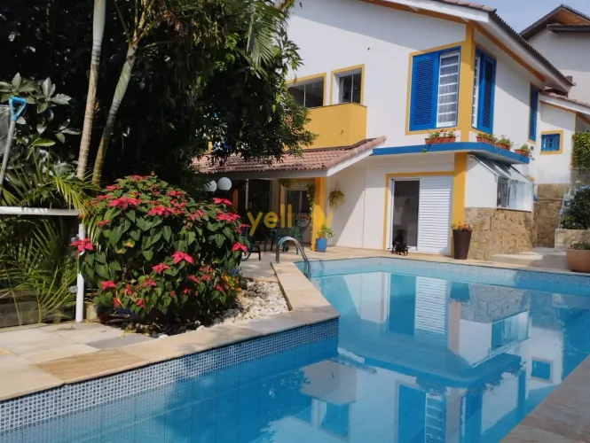 Casa no Condomínio Arujá Country Club - Arujá, SP