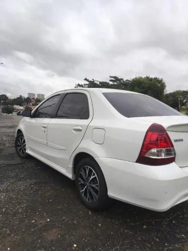 Toyota Etios Platinum Sed. 1.5 Flex 16V 4P Aut. 2018