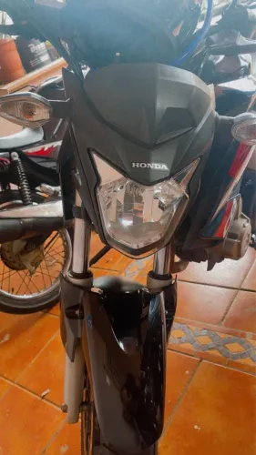 Vendo , única dona, pneus pirelli novos. Só andar