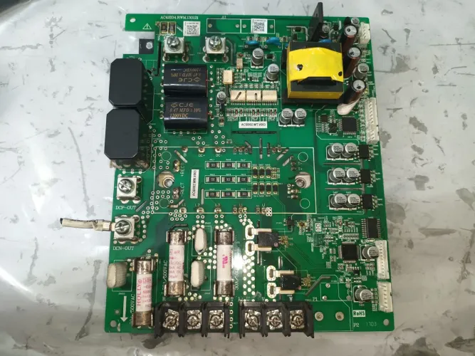 PLACA (AC42I04.RWM.130121) - VRF