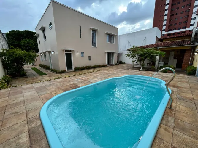 Casa incrível à venda no Marco, 520m2, 3 suítes , 6 vagas