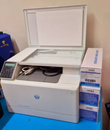 Impressora Multifuncional Cor Hp Laserjet Pro M182nw