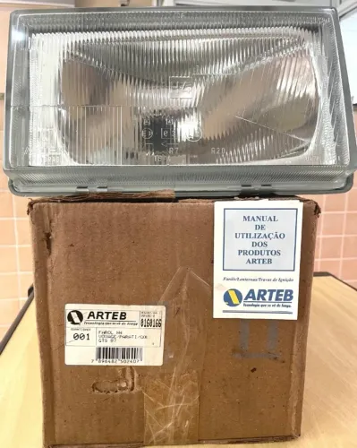 FAROL GOL GTS / PARATI /  VOYAGE ORIGINAL ARTEB H4 LADO DIREITO RARIDADE !!!