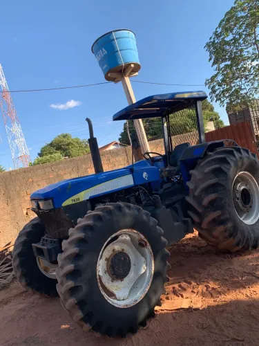 Trator New Holland 7630