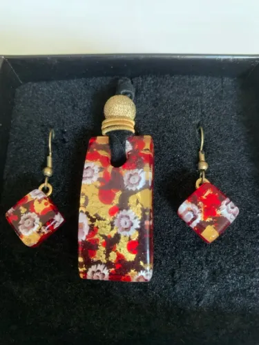 Conjunto colar e brincos de vidro Murano floral