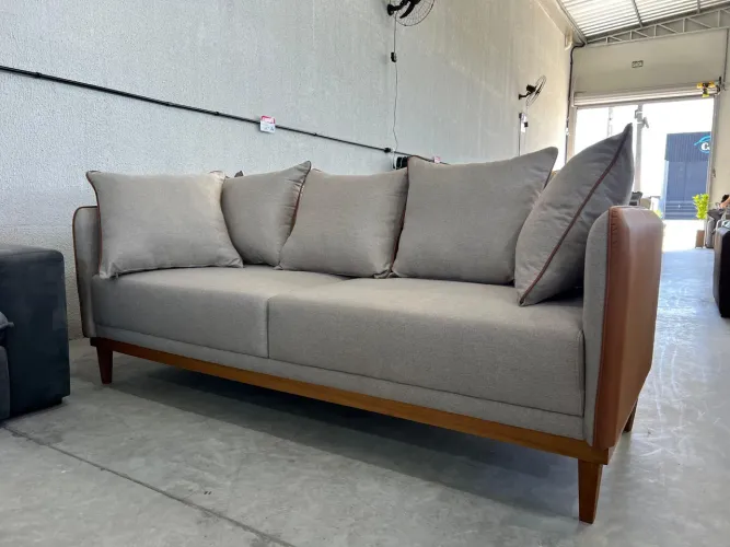 Sofá muito elegante e moderno 2.15