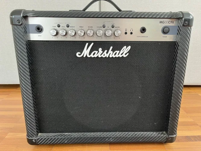 Marshall MG30 CFX