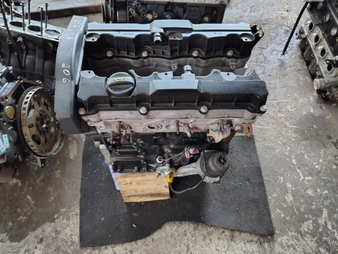 Motor Peugeot 206 1.6 16v gasolina com nota fiscal garantia 3 meses 