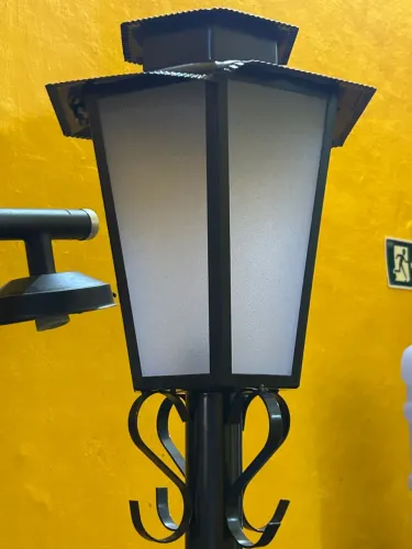 Poste Jardim Colonial