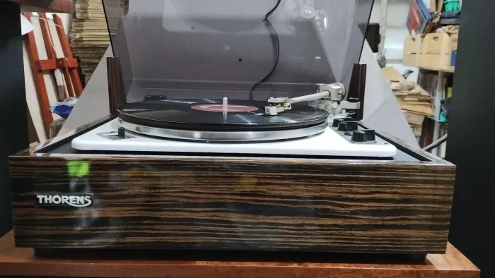 Toca-discos Thorens vintage concert CD 43