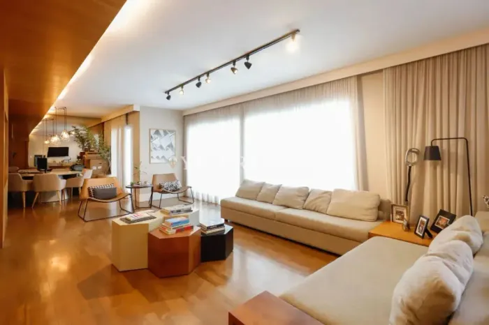Condomínio Bosque Jequitibá, Jardim das Perdizes/ 202m²/ 3 Suítes/ 3 Vagas/ Mobiliado.