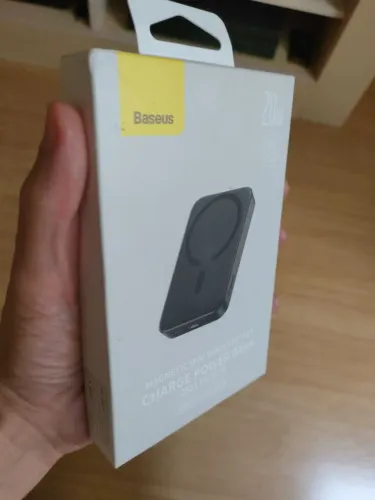Carregador Sem Fio Baseus Magsafe 20w 6000mAh Funciona Por Indução Também