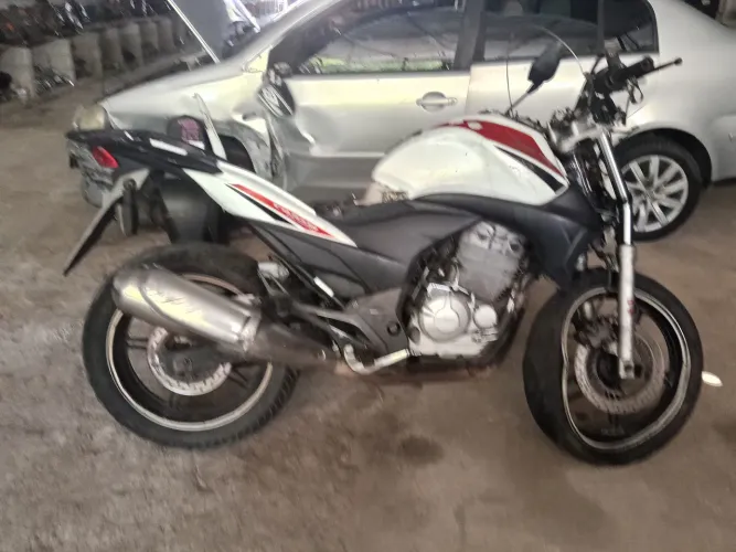 Sucata CB300 2013 Peças 
