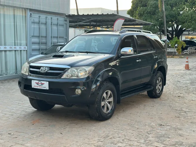 TOYOTA SW4