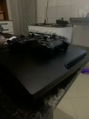 PS3 Slim desbloqueado.