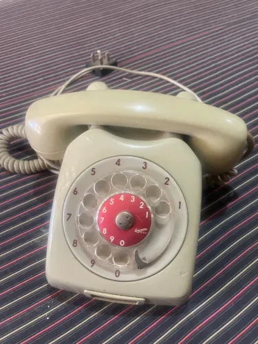 Telefone antigo