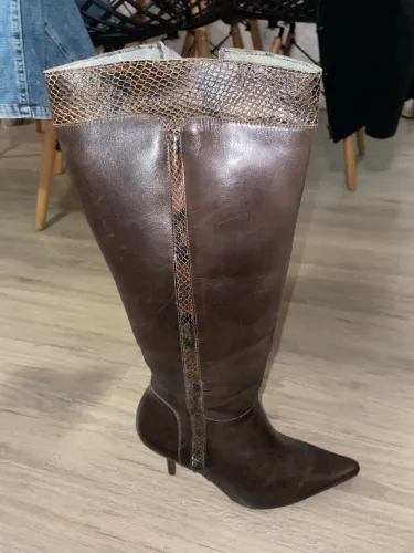 bota de couro legítimo marrom