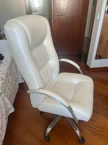 Cadeira Presidente Branca LUXO perfeito estado!