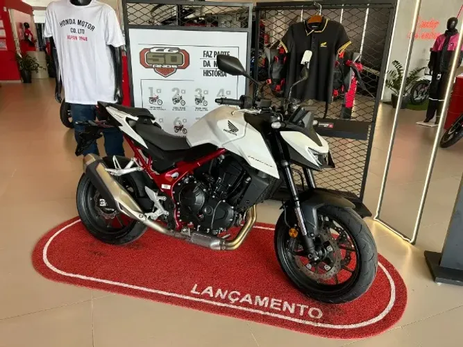 Honda CB 750 Hornet 2026 0KM | IPVA + Emplacamento Grátis