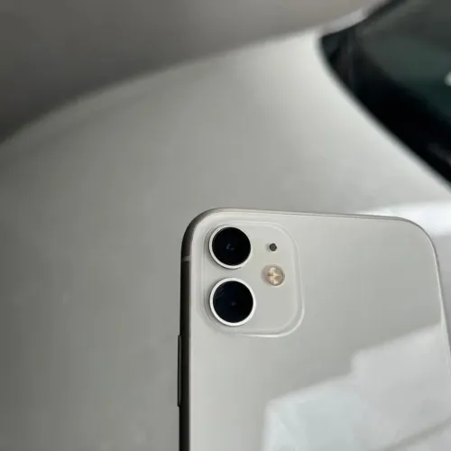 iPhone 11