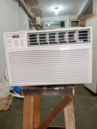 Dois Ar condicionados de janela 10000btus