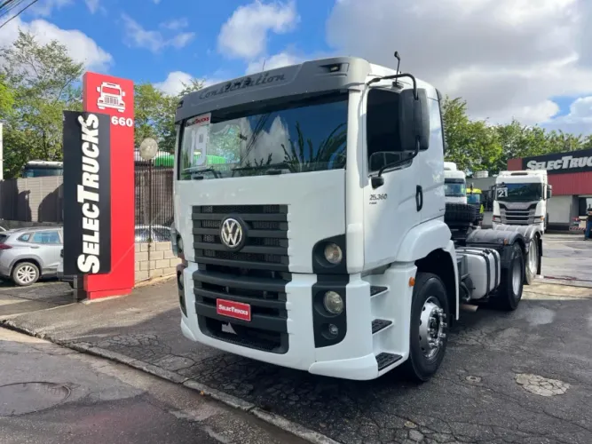 Volkswagen Constellation 25360 6x2 18/19 Selectrucks