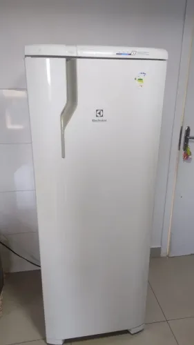 Geladeira Electrolux Frost Free 