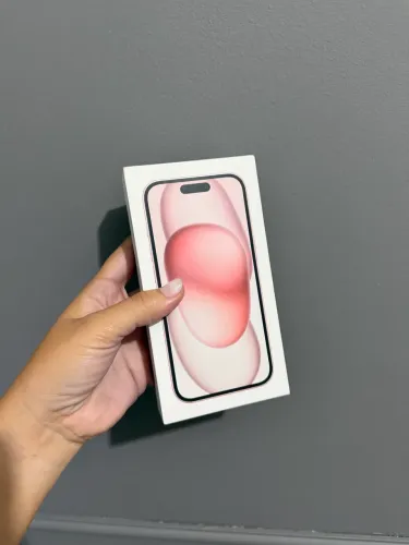 iPhone 15 128GB LACRADO ROSA