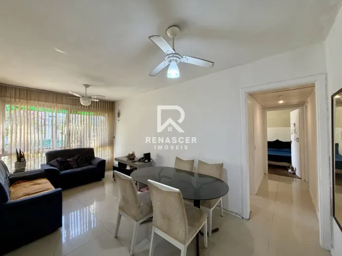 Oportunidade! Apartamento de 2 dormitórios com vaga coberta