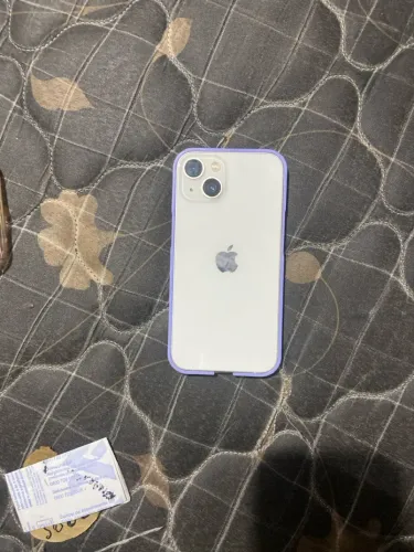 Vende-se iPhone 13 264gb por apenas 2400 sem muitas marcas de uso