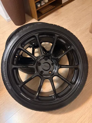 Rodas Rays ZE40 5x112 19? com pneus Ventus V12