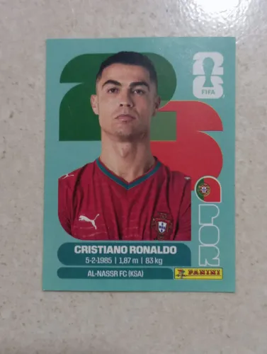 Vendo duas figurinhas, uma do Cristiano Ronaldo normal e dos três Mascote da Copa 2026