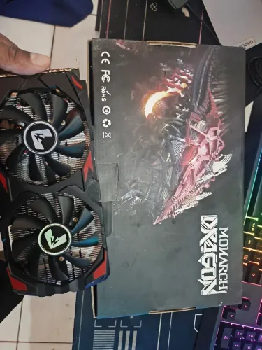 Vendo placa de vídeo rx 580 com defeito 