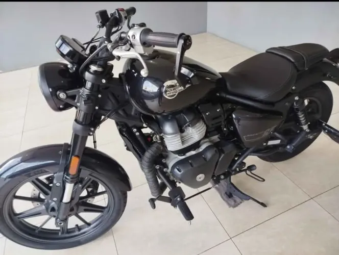 Motos Royal Enfield Super Meteor no Brasil