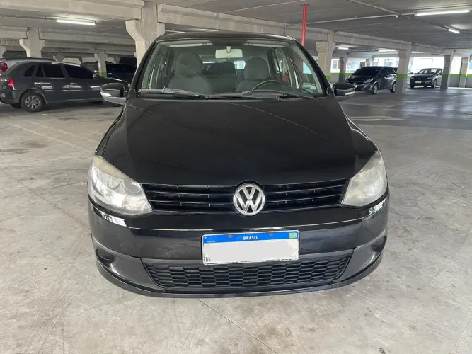 Volkswagen Fox 1.0 MI Total Flex 8V 5P 2011