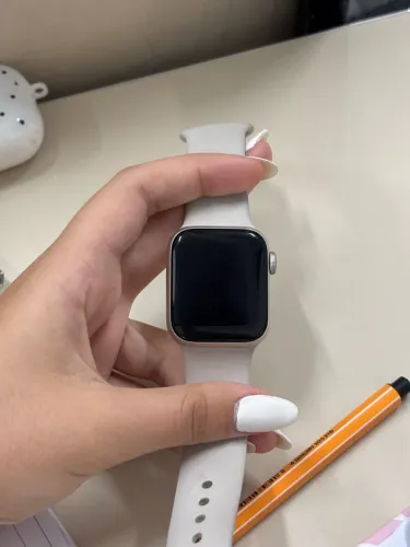Apple Watch SE 2 geracão cor ESTELAR 44mm