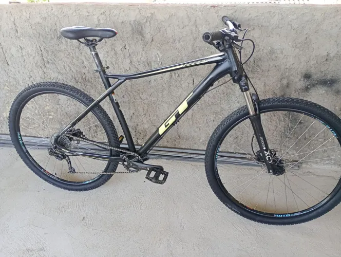 Bike GT 29 karakoram rodas WTb DEORE 1x9 quadro 21 XL direção topered