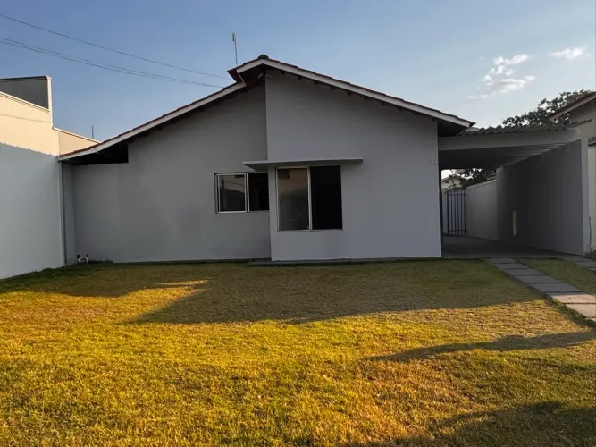 CASA TÉRREA PARA LOCAÇÃO - CONDOMÍNIO BOSQUE DOS YPES