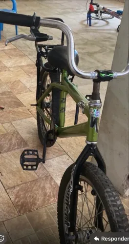 Bike aro 20 montadinha troca ou venda