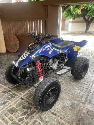 Quadriciclo Polaris com Motor da cb300