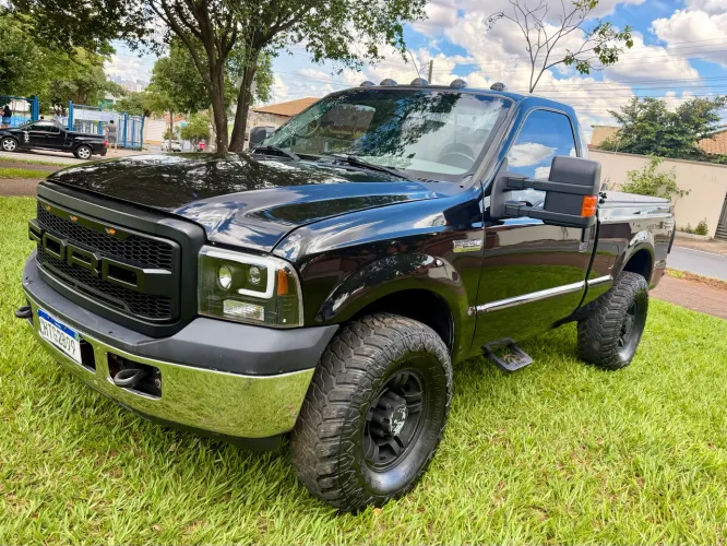Ford F-250 XLT 3.9 4X2 Diesel TB 2009