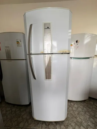 Geladeira espaçosa frost free com garantia