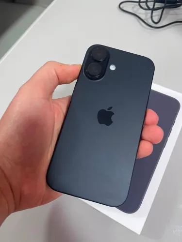 Iphone 16 128GB Garantia Apple / Caixa + Cabo originais / Parcelo em 12x/ Troco