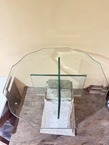 Mesa de mármore e vidro